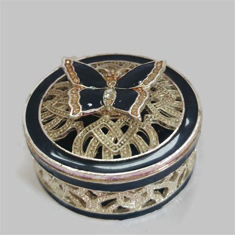 small metal antique pill box with coat of arms|antique pill boxes collectibles.